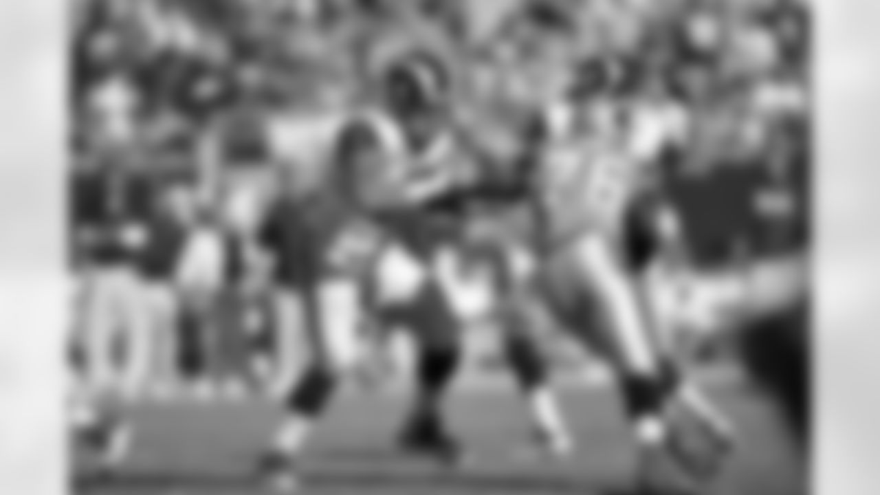 DE Greg Hardy