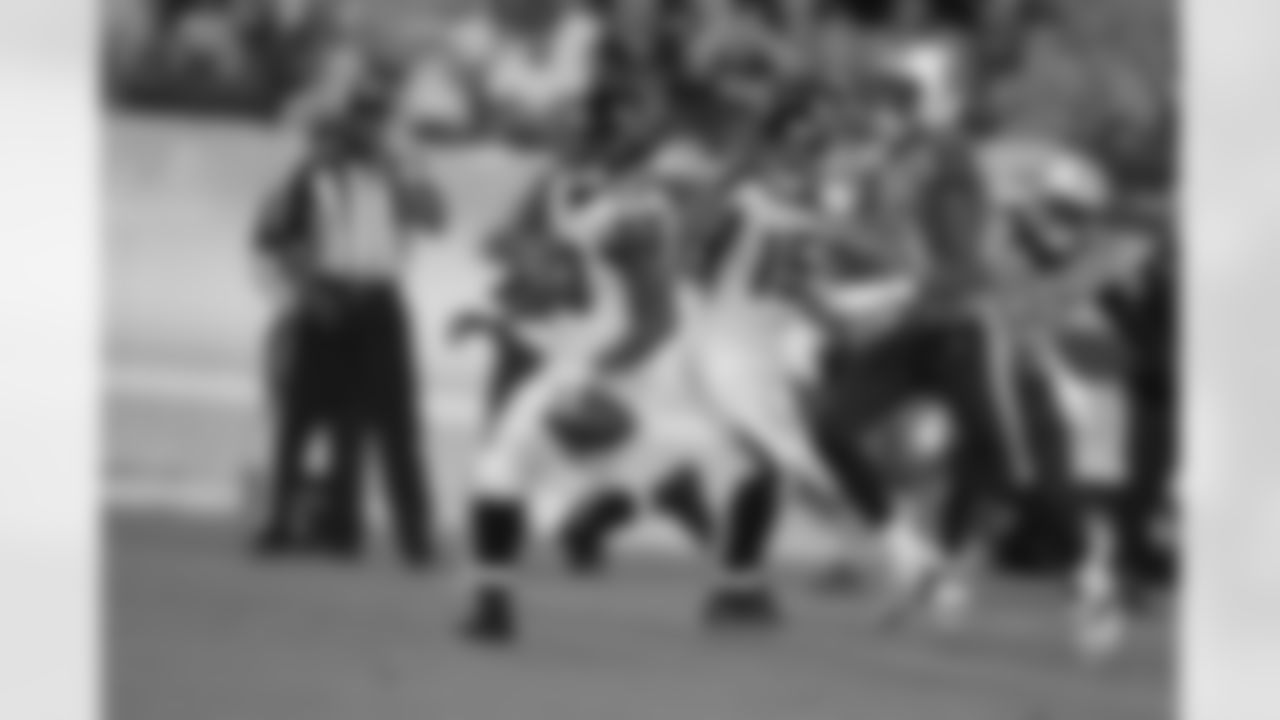WR Darius Johnson goes into the end zone with a 41-yard pass from QB Dominique Davis