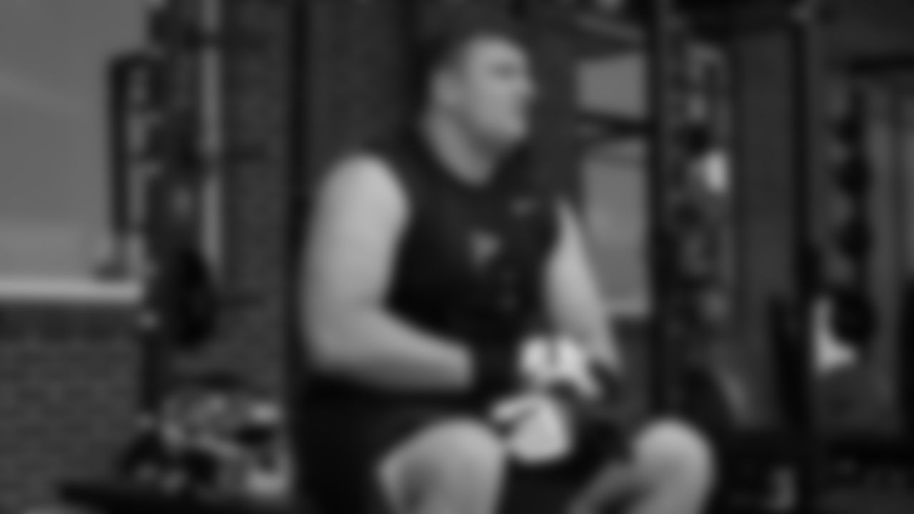 Atlanta Falcons offensive guard Chris Lindstrom #63 suits up for organized team activities in Phase III of the Atlanta Falcons offseason program on May 25, 2021.