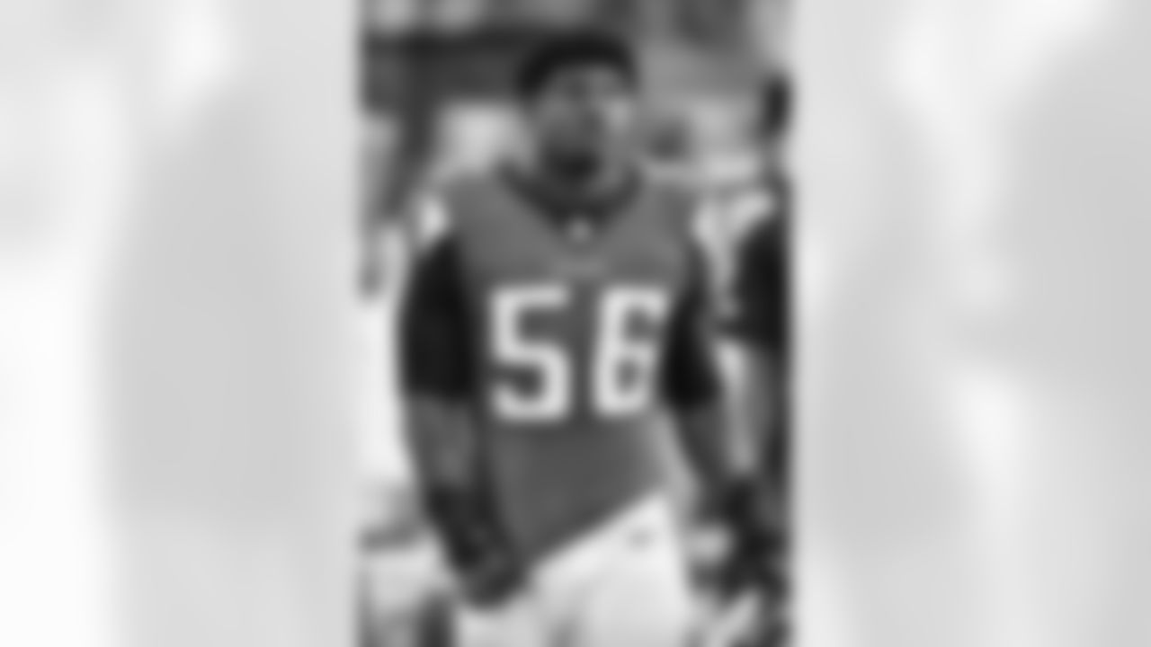 LB Sean Weatherspoon