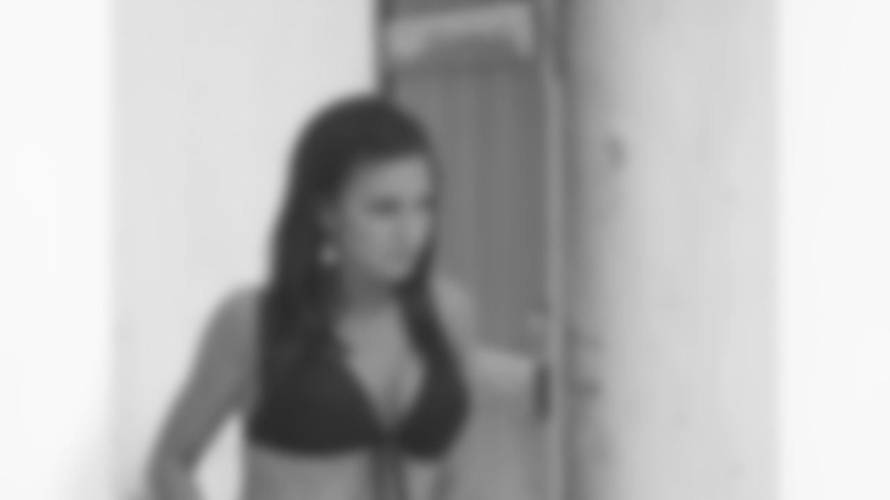 Sara D. // Atlanta Falcons Cheerleaders Swimsuit Calendar Photo Shoot - Day 1 // 5/26/11 // Bermuda -