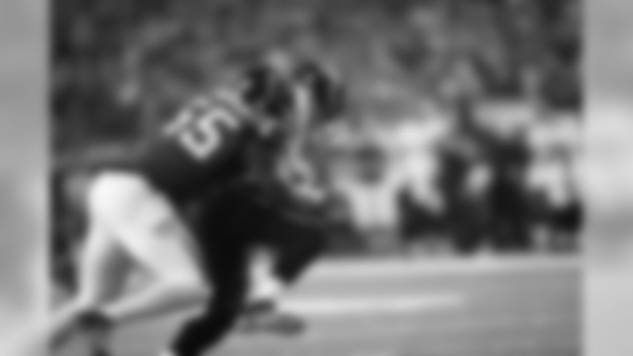 The Falcons host the Jacksonville Jaguars on Thursday Night Football at the Georgia Dome // Falcons vs. Jaguars - 2011 // Dec. 15, 2011 // Atlanta -