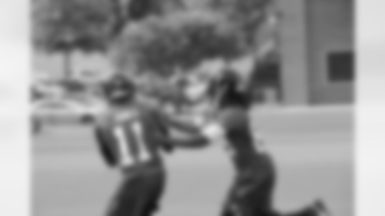 The Atlanta Falcons continued their second week of OTAs in Flowery Branch // Offseason Training Activities - 2012 // June 6, 2012 // Flowery Branch, Ga. -