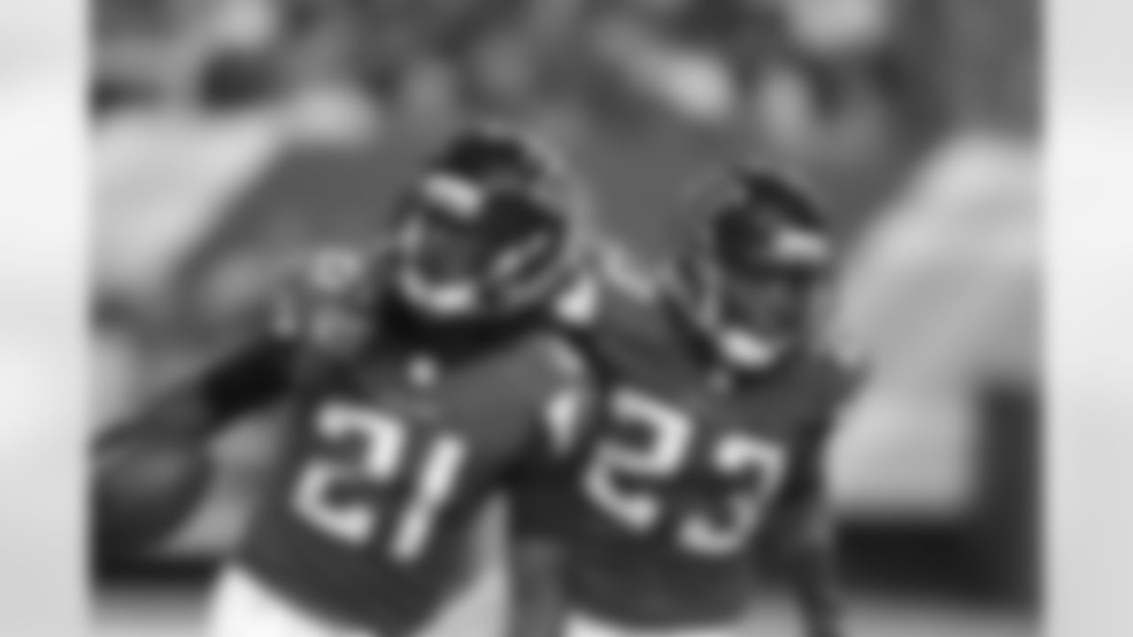 CB Desmond Trufant and CB Robert Alford celebrate an interception in the first half