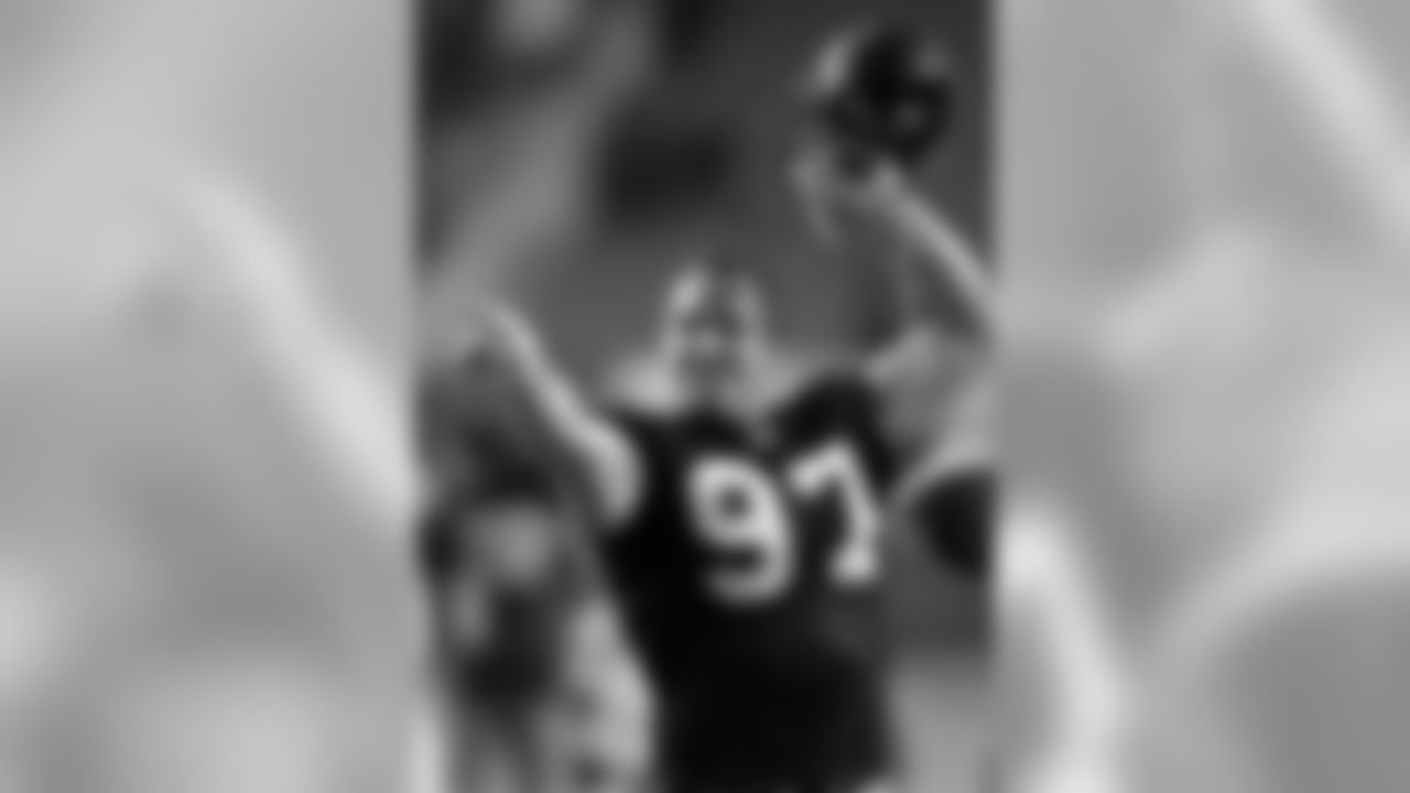 Defensive end Patrick Kerney was a first-round draft pick by the Falcons in 1999. A two-time Pro Bowler, he spent his first eight seasons with the Falcons.