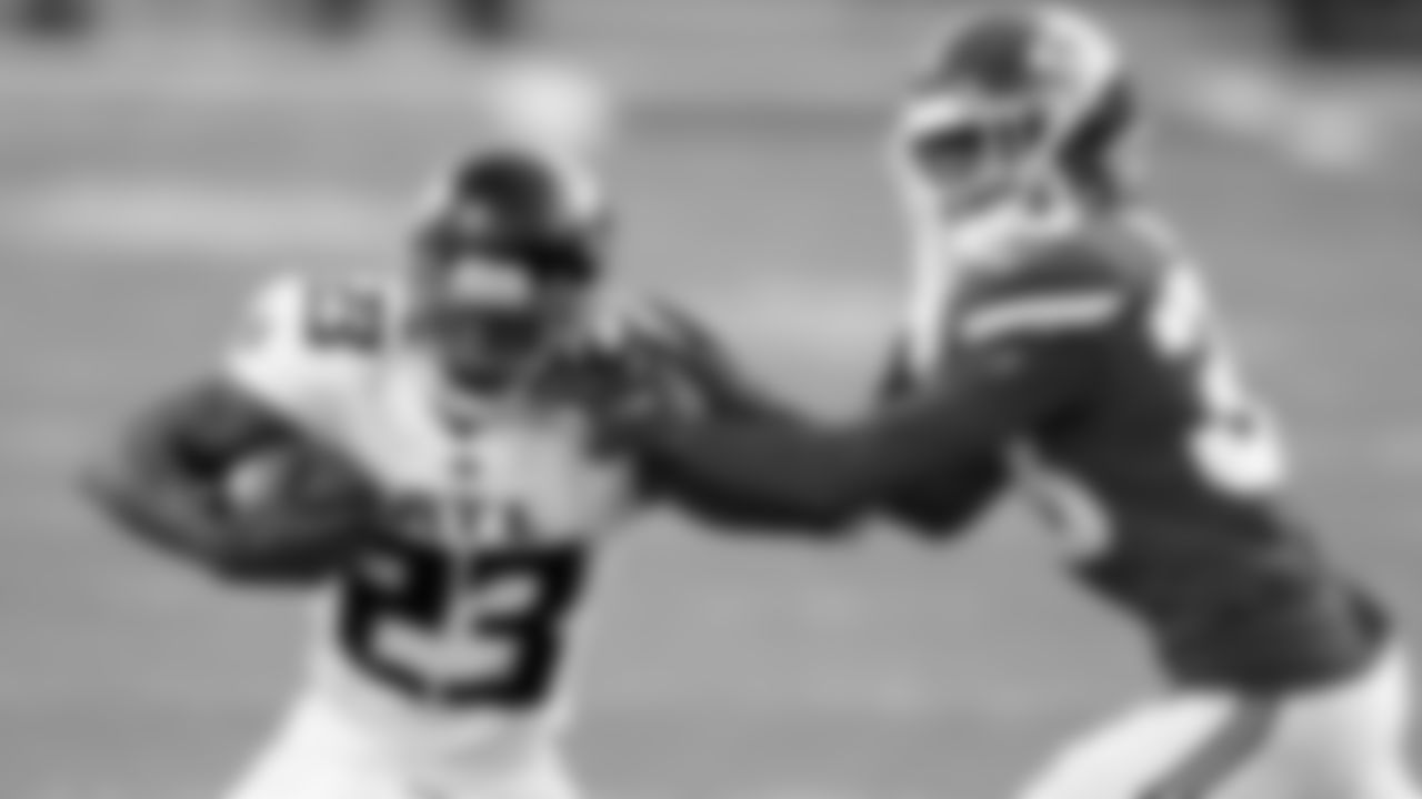 Atlanta Falcons running back Brian Hill #23 runs the ball during the second half against the Kansas City Chiefs on December 27, 2020.