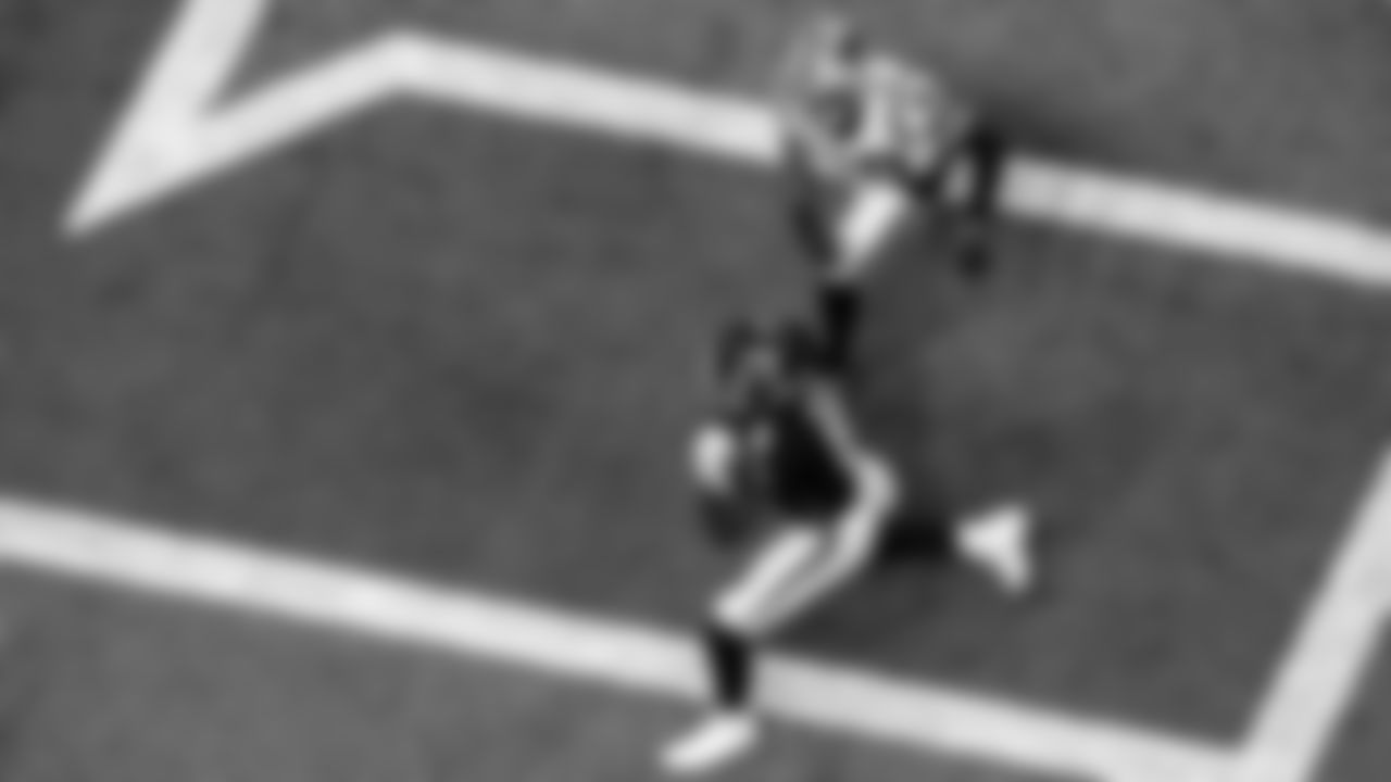 Atlanta Falcons tight end Kyle Pitts #8 catches a touchdown pass during the first half against the Carolina Panthers at Mercedes-Benz Stadium in Atlanta, Georgia on Sunday, October 30, 2022. (Photo by Shanna Lockwood/Atlanta Falcons)