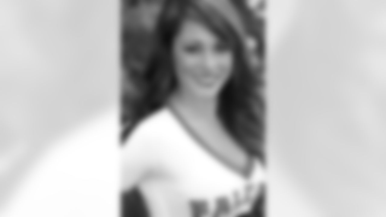 Natalie D. // 2011 Atlanta Falcons Cheerleaders Studio Shots // 2011 // Atlanta -