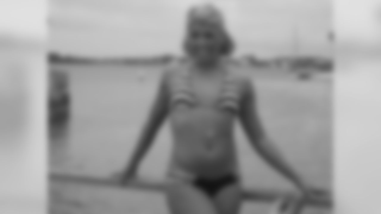 Reneau K. // 2011 Atlanta Falcons Cheerleaders Swimsuit Calendar Photo Shoot // 2011 // Bermuda -