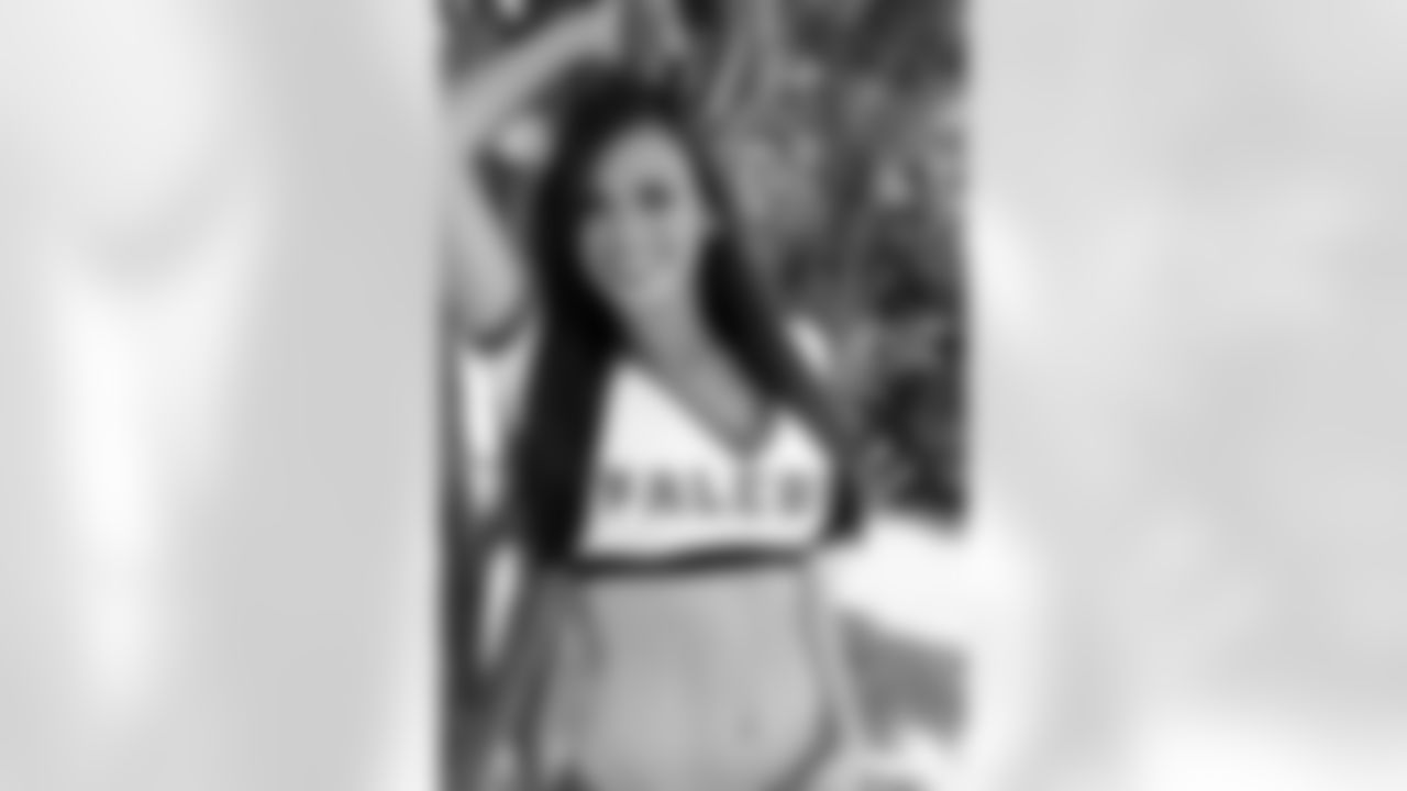 Margaret M. // 2011 Atlanta Falcons Cheerleaders Studio Shots // 2011 // Atlanta -