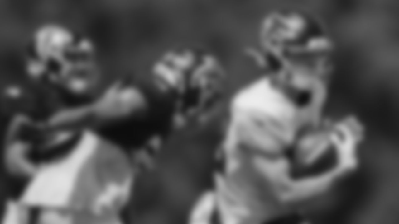 Atlanta Falcons wide receiver Jared Bernhardt #83 and cornerback Teez Tabor #20 during practice in Flowery Branch, Georgia, on Wednesday, September 14, 2022. (Photo by Shanna Lockwood/Atlanta Falcons)