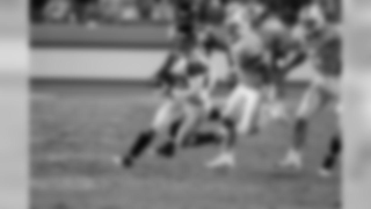Falcons at Buccaneers // 12/5/10 - Raymond James Stadium