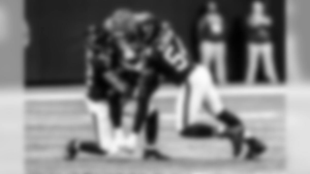 LB Duke Riley, LB Foye Oluokun