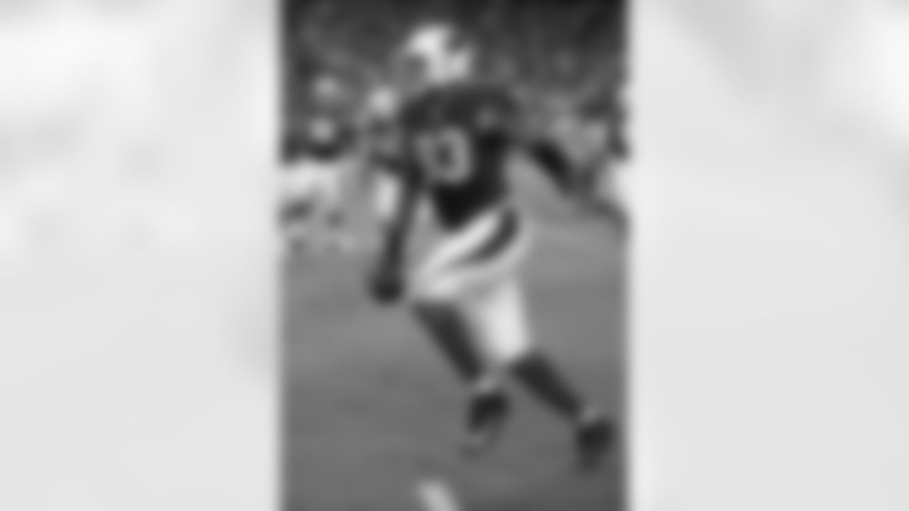 DE Calais Campbell