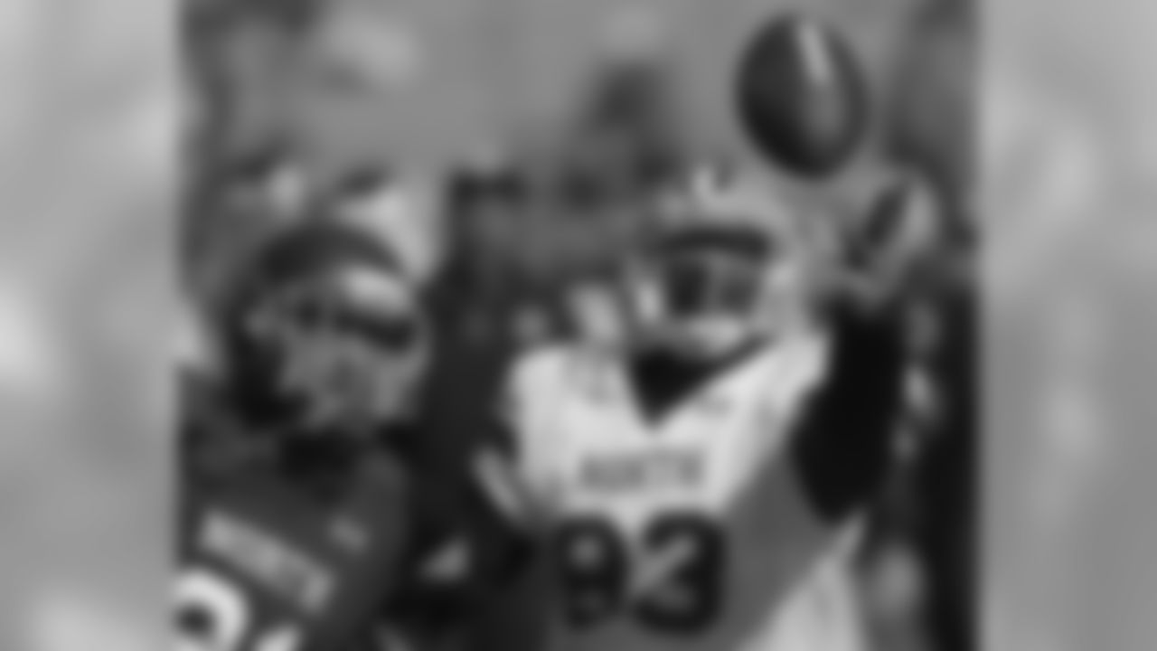 As a senior, Taylor started every game recording four interceptions, three forced fumbles and nine pass breakups. He added 51 tackles, 3.5 tackles for loss and 2.5 sacks.