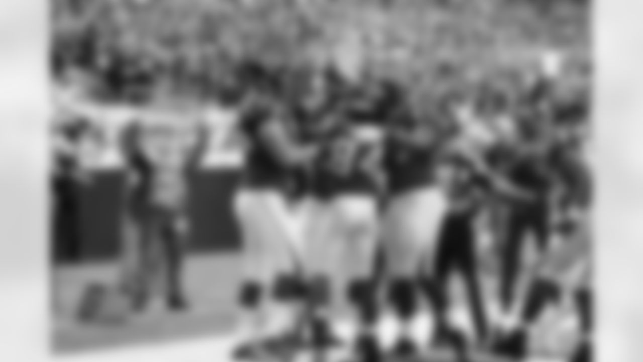 Celebration for RB Steven Jackson