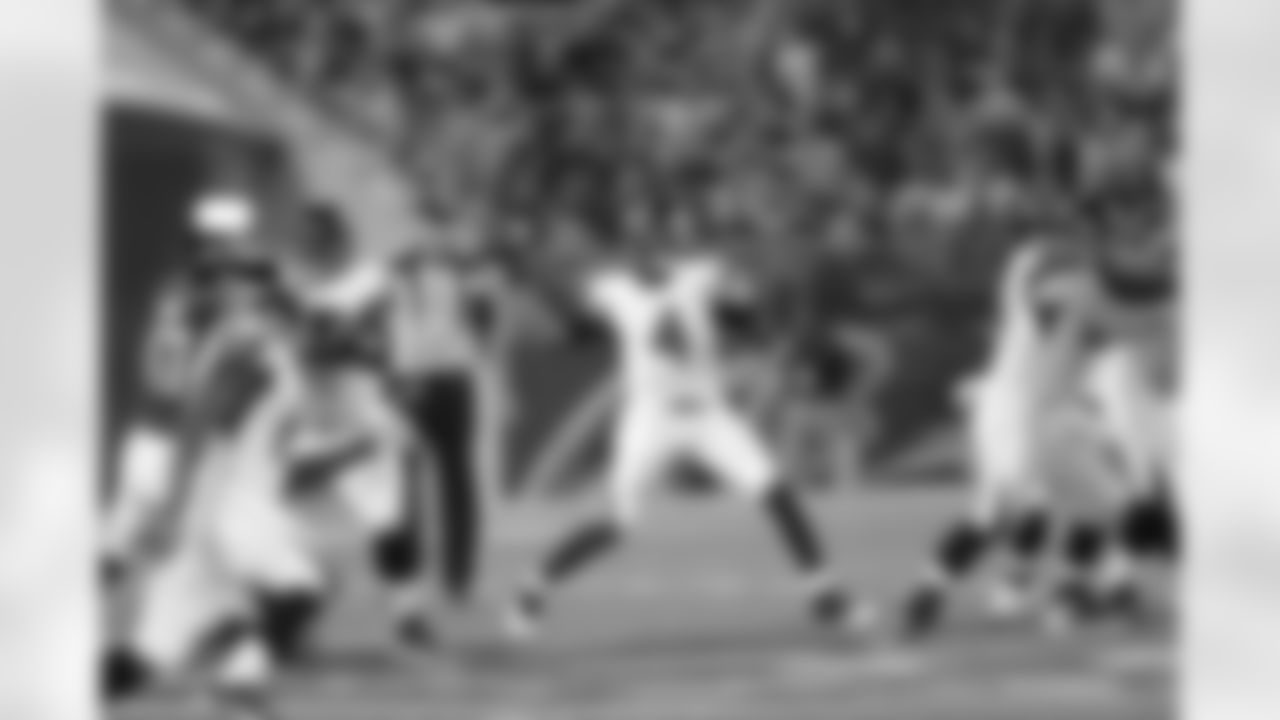 QB Dominique Davis