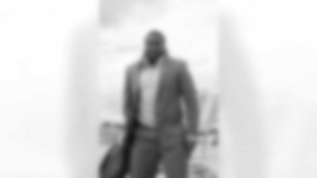 DE Tyson Jackson