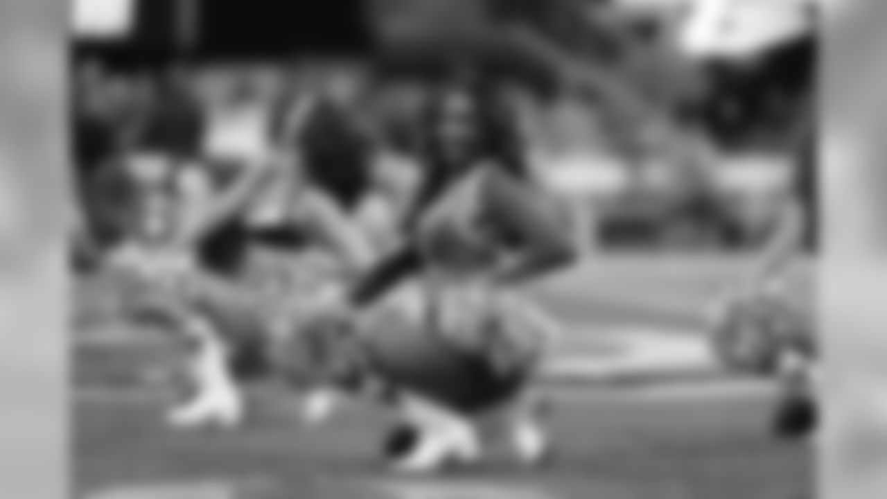 Cheer CINvsATL_AM_09302018_0008