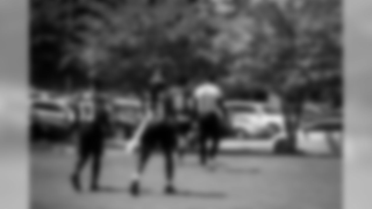 Atlanta Falcons defensive end Takk McKinley #98, wide receiver Julio Jones #11, linebacker Jermaine Grace #53 and outside linebacker De'Vondre Campbell #59 walk to practice. (Photo by Kara Durrette/Atlanta Falcons).