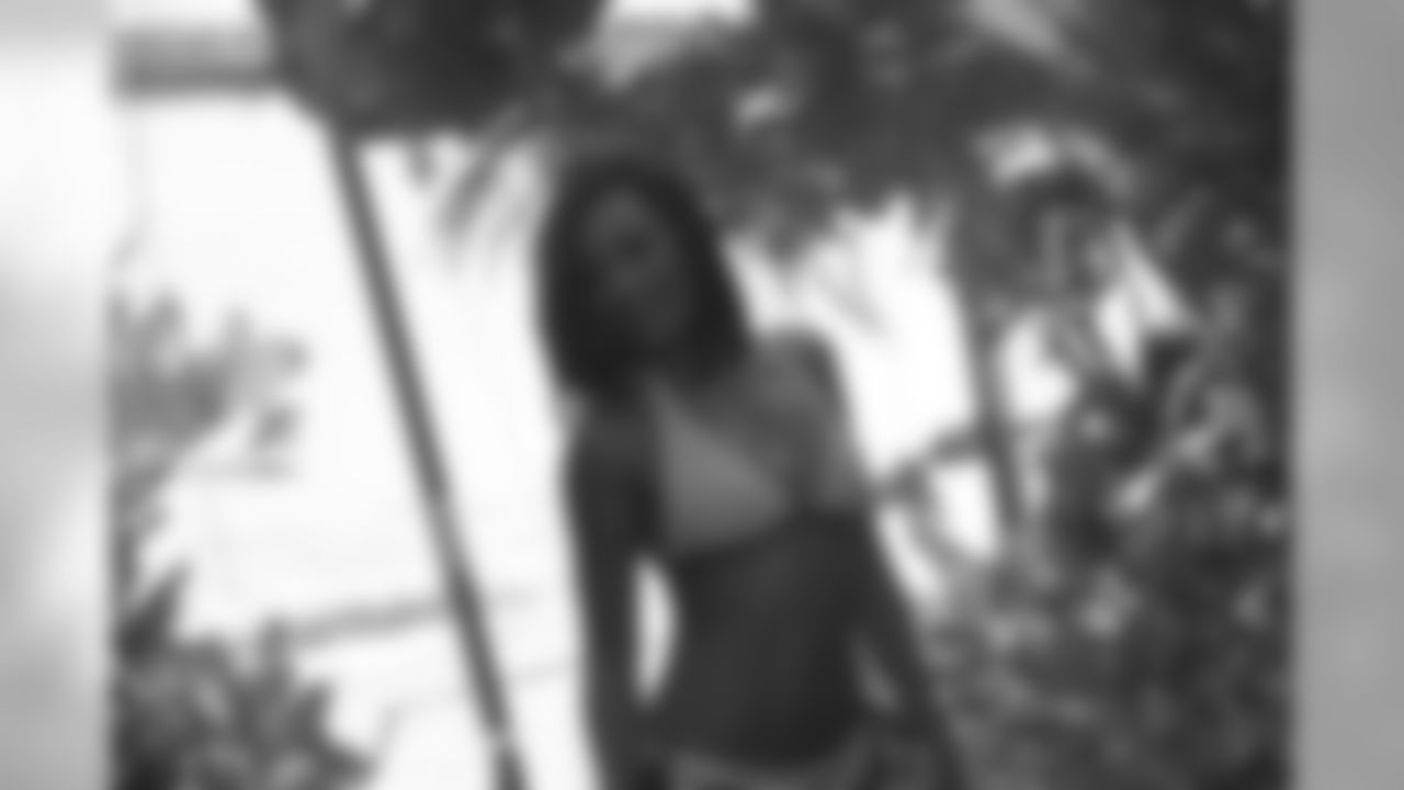 The Atlanta Falcons Cheerleaders are in Jamaica for their 2012-13 swimsuit calendar photo shoot // Atlanta Falcons Cheerleaders Swimsuit Calendar Shoot - Day 4 // June 2, 2012 // Jamaica -