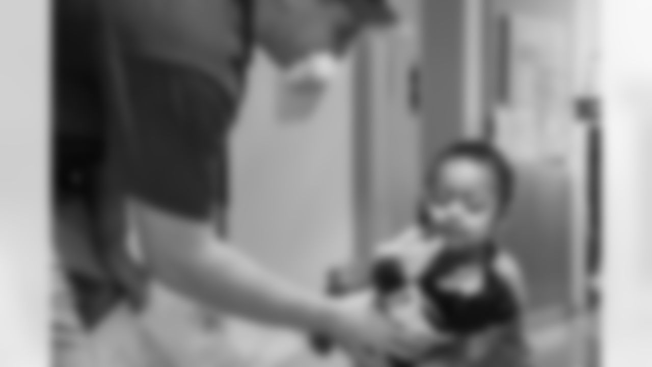 CHOACaroling_KD_12172018_0047