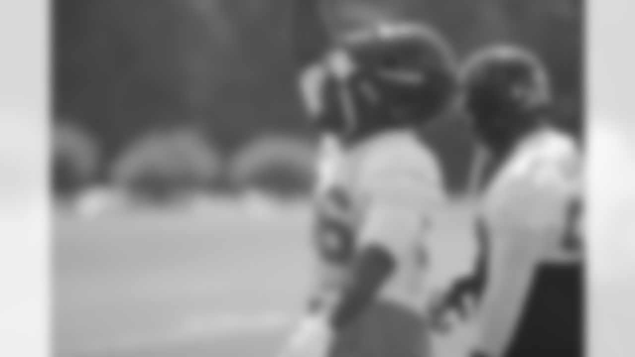 OLB Sean Weatherspoon // 2012 Atlanta Falcons Minicamp - Day 1 // June 19, 2012 // Flowery Branch, Ga. -