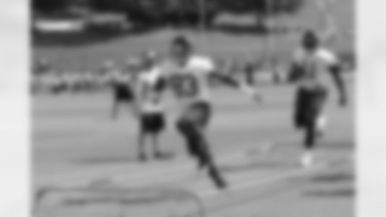 WR Harry Douglas and WR Roddy White staying light on their feet