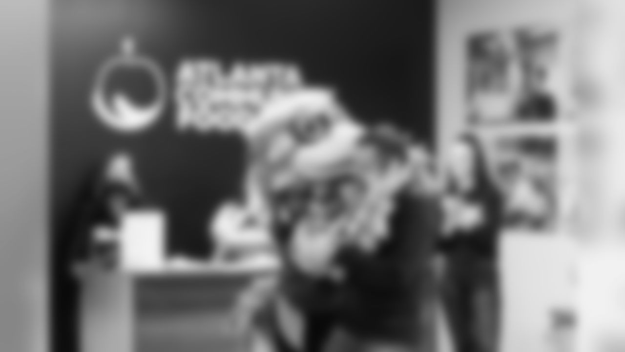 AF_20191001_HometownHuddleFoodBank_JG3_4515