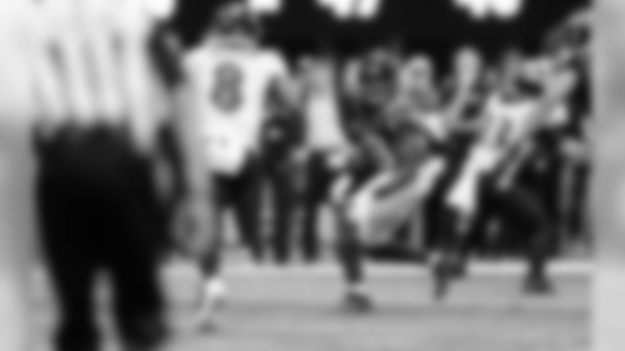 S Jordan Richards
Atlanta Falcons / Michael Benford