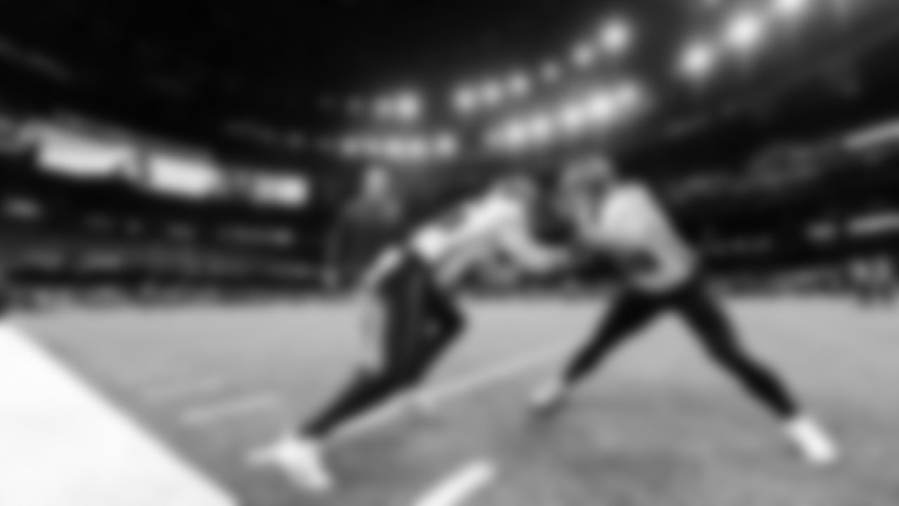 Atlanta Falcons tight end Anthony Firkser #86 warms up before the game against the New Orleans Saints at Caesars Superdome in New Orleans, Louisiana on Sunday, December 18, 2022. (Photo by Brandon /Atlanta Falcons)