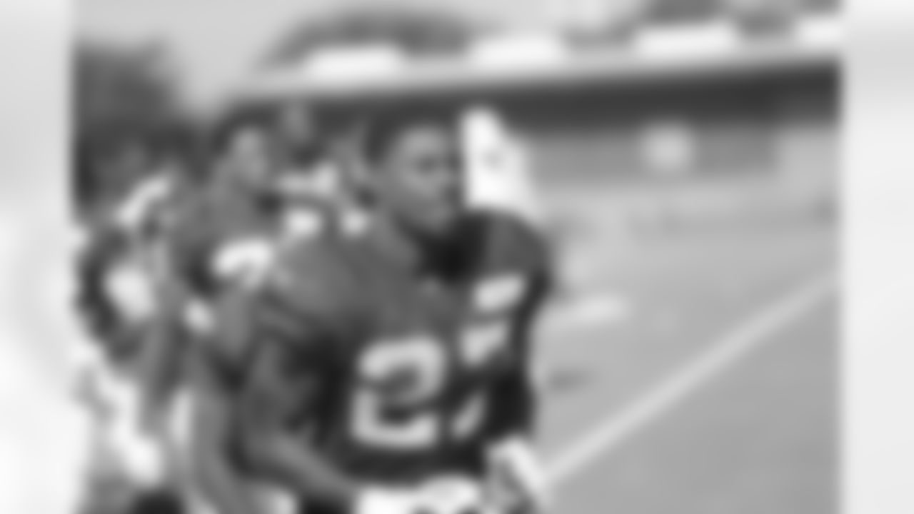 CB Robert McClain