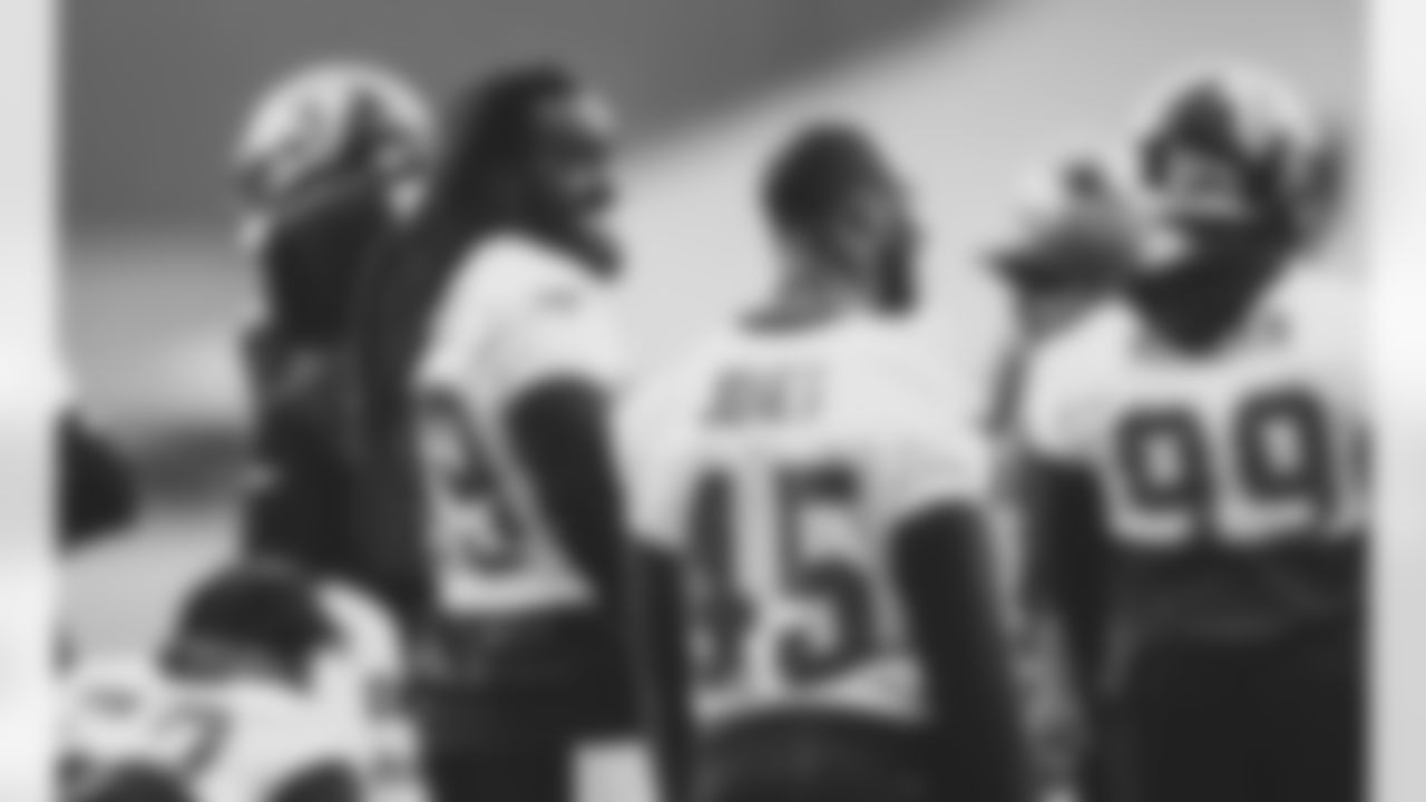 LB De'Vondre Campbell, LB Deion Jones
Atlanta Falcons / Stacey Ward