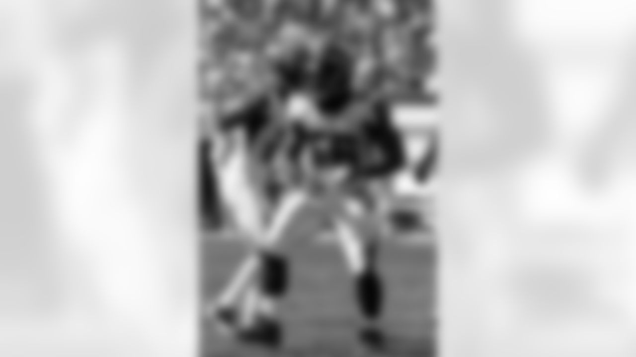 Falcons at Browns // 10/10/10 - Cleveland Browns Stadium
