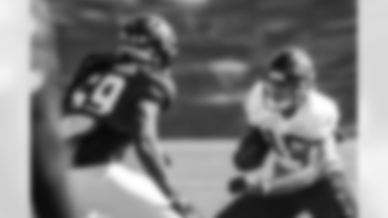 LB De'Vondre Campbell, WR Devin Gray
Atlanta Falcons/ Kara Durrette