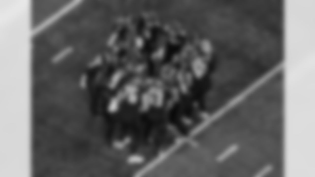 Offensive huddle during the first quarter of the Week 1 Game against the Carolina Panthers at Mercedes-Benz Stadium in Atlanta, Georgia on Sunday, September 10, 2023. (Photo by Brandon Magnus/Atlanta Falcons)