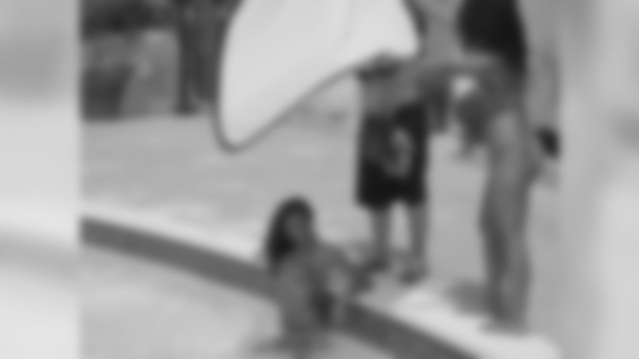 Katharine M. // 2011 Atlanta Falcons Cheerleaders Swimsuit Calendar Photo Shoot // 2011 // Bermuda -