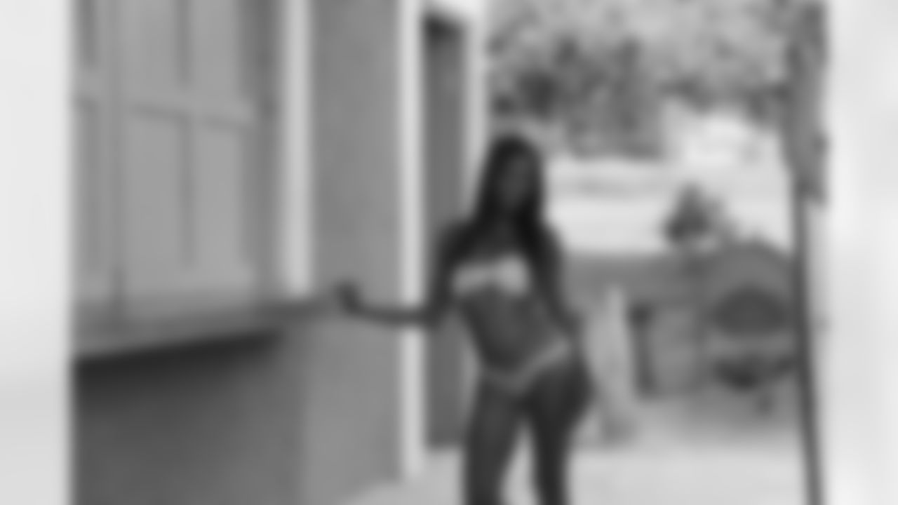 The Atlanta Falcons Cheerleaders are in Jamaica for their 2012-13 swimsuit calendar photo shoot // Atlanta Falcons Cheerleaders Swimsuit Calendar Shoot - Day 3 // June 1, 2012 // Jamaica -