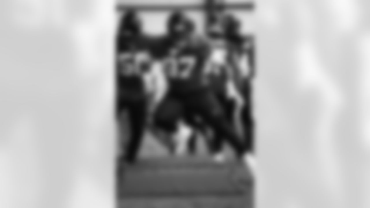 DT Grady Jarrett
Atlanta Falcons/Carmen Mandato