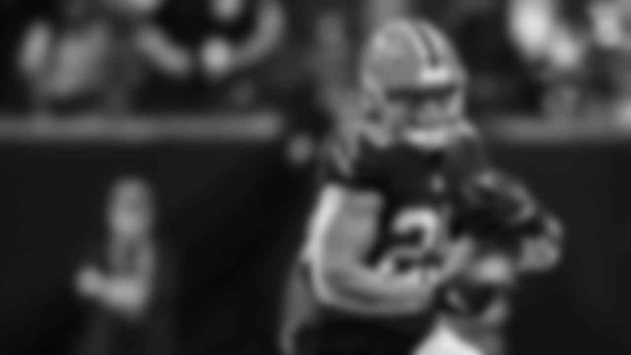 Atlanta Falcons running back Tyler Allgeier #25 rushes during the fourth quarter against the Pittsburgh Steelers at Mercedes-Benz Stadium in Atlanta, Georgia on Sunday, December 4, 2022. (Photo by Shanna Lockwood/Atlanta Falcons)