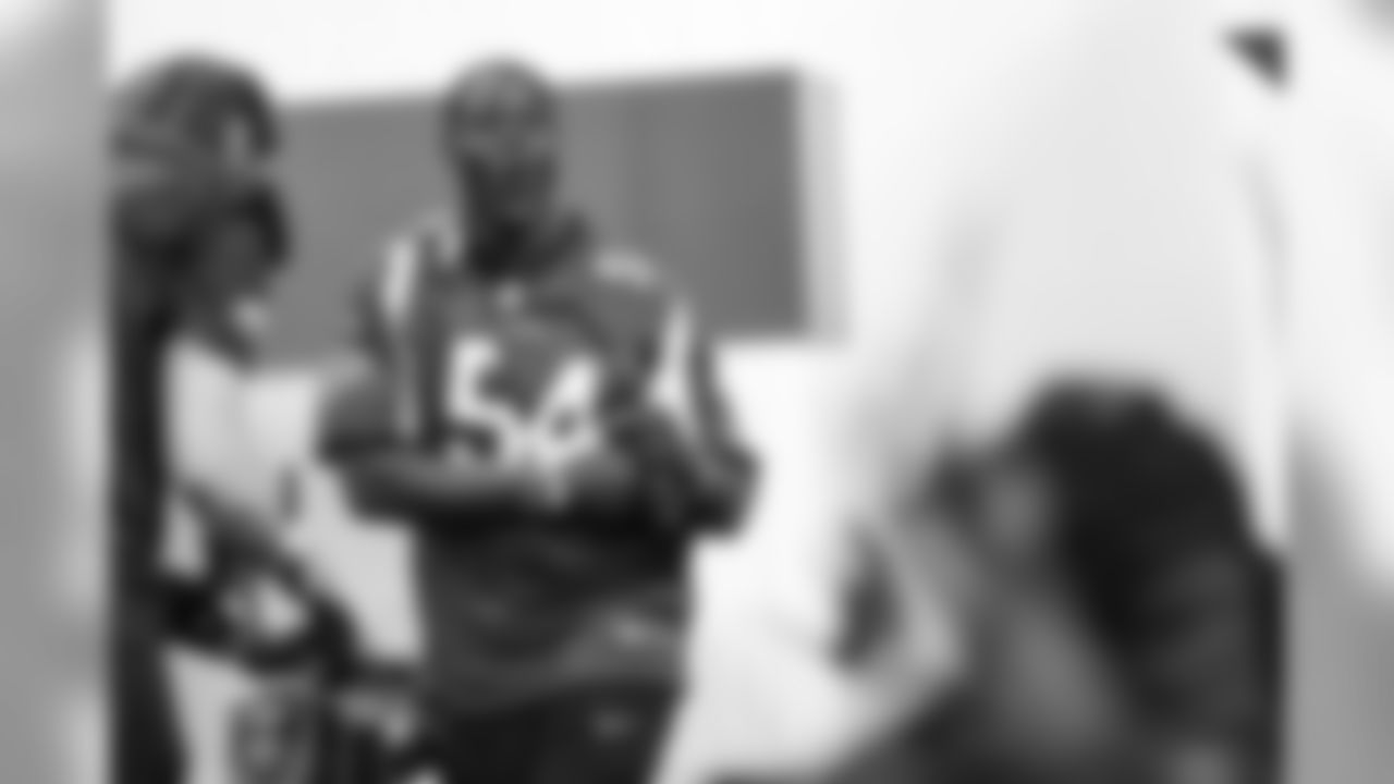 LB Foye Oluokun
