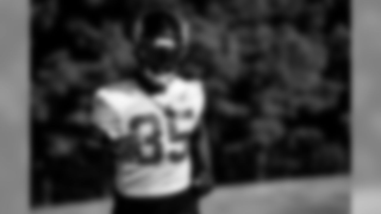 Atlanta Falcons defensive back Jamal Carter #35 looks on during practice. (Photo by Kara Durrette/Atlanta Falcons)