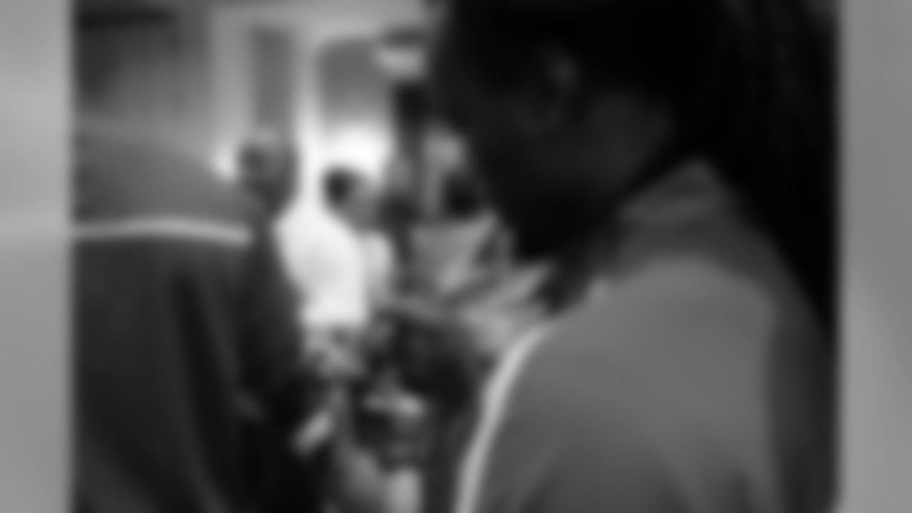DB Marty Markett gives an autograph // Rookie Club Dinner - 2012 // May 29, 2012 // Atlanta -