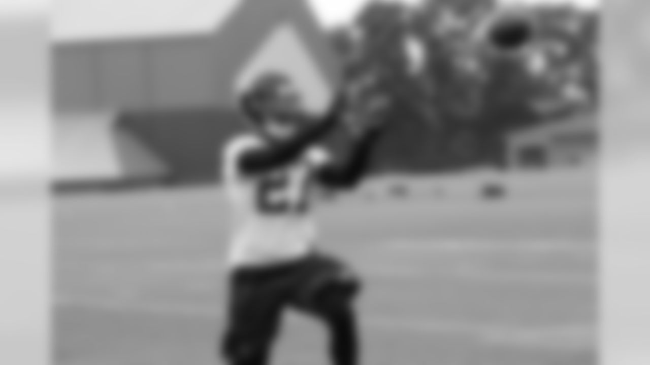 CB Robert McClain