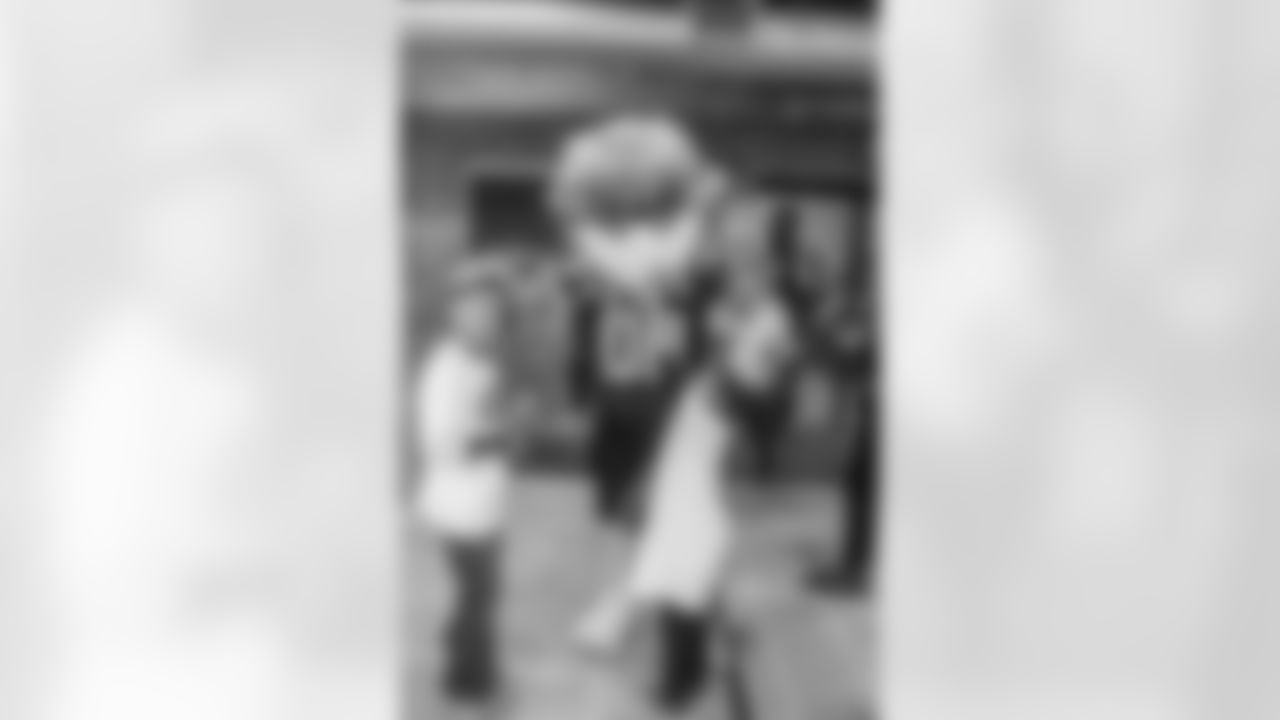SPORTDAD_NFL_Canada_1365