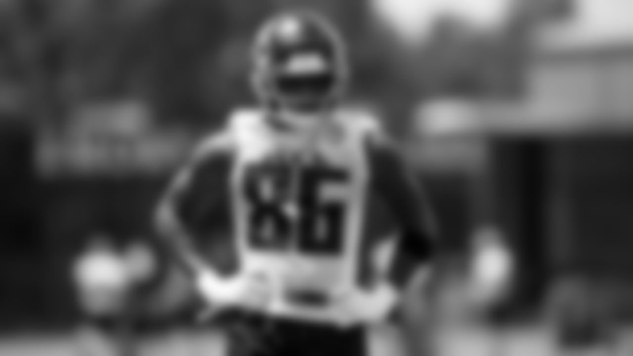 Atlanta Falcons wide receiver Antonio Nunn #86 looks on during the first practice of Atlanta Falcons rookie minicamp on May 14, 2021.