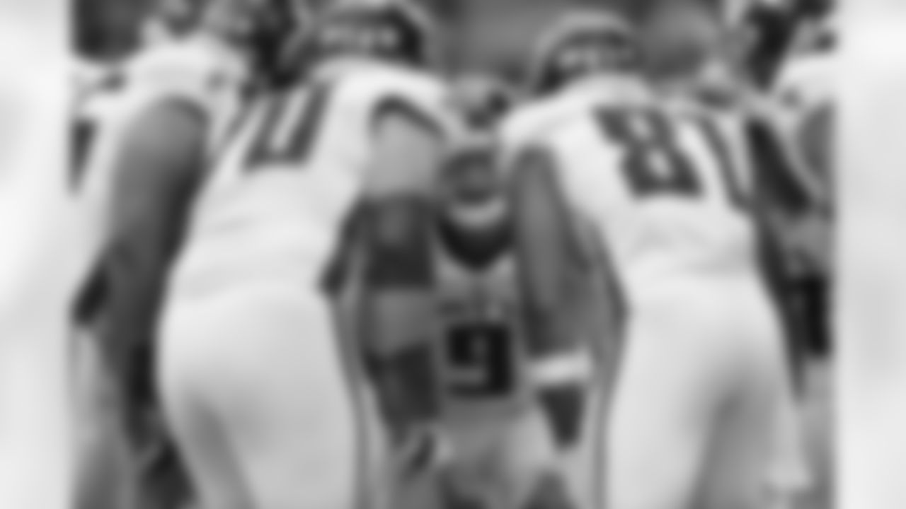 Atlanta Falcons quarterback Desmond Ridder #9 offensive huddle during the first quarter of the Week 4 Game against the Jacksonville Jaguars at Wembley Stadium in London, England on Sunday, October 1, 2023. (Photo by Brandon Magnus/Atlanta Falcons)
