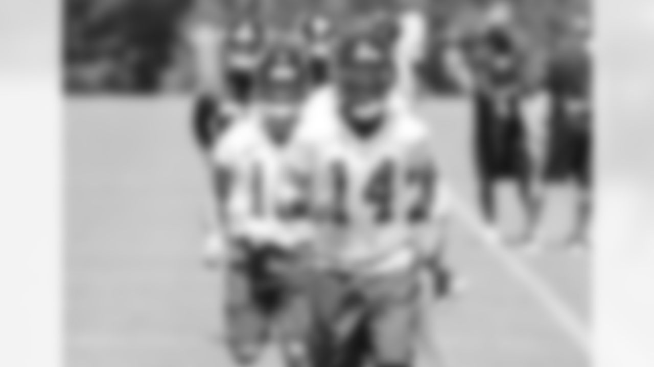 WR Eric Weems