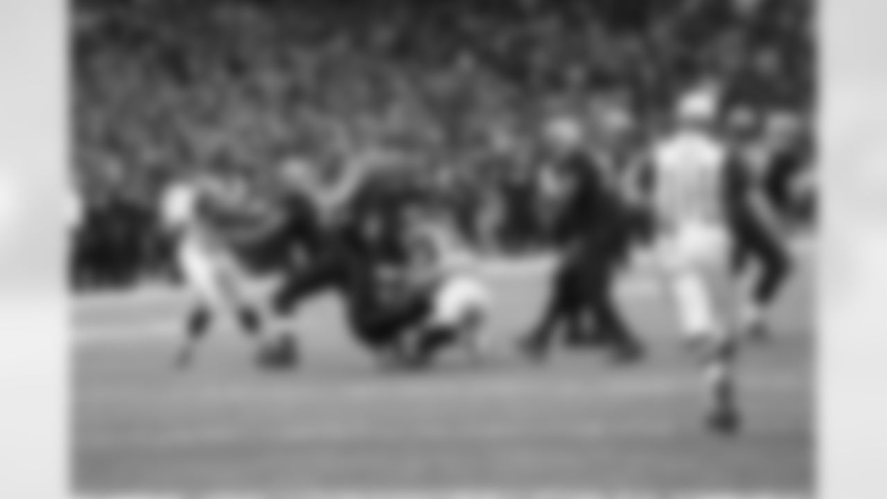 The Falcons and Saints face off in the Superdome for a shot at the NFC South title // Falcons at Saints - 2011 // Dec. 26, 2011 // New Orleans -