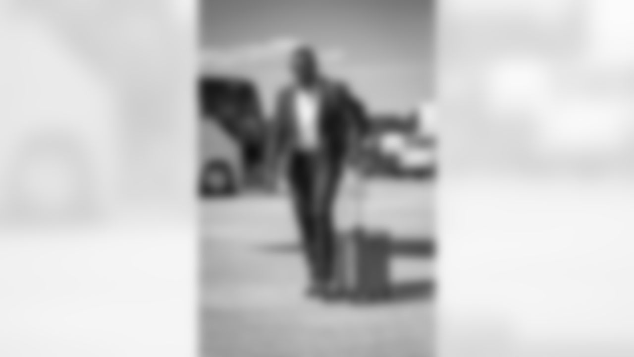 DE Jonathan Massaquoi